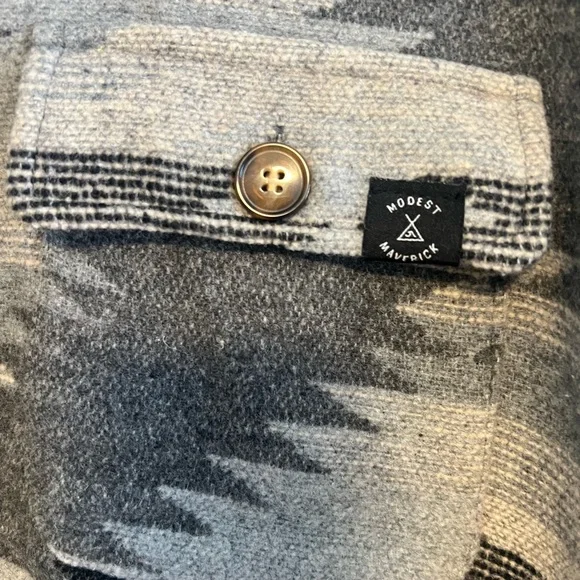 Surfside Jacket Modest Maverick - Picture 3 of 9